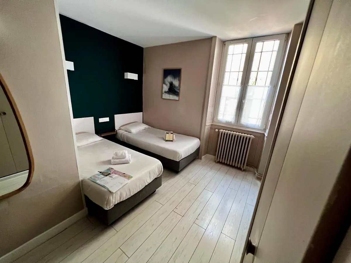 Hôtel Saint James Biarritz 2*,